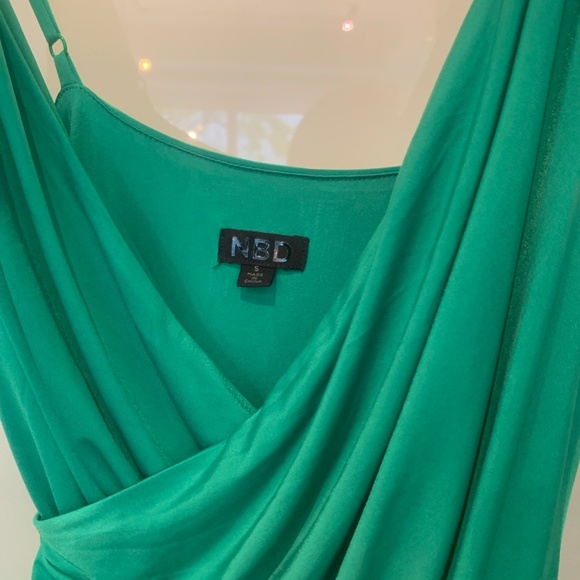 NBD Princess Bride Gown in Kelly Green - Picture 3 of 3